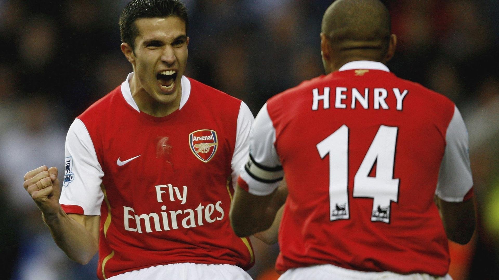 李娜表示球员生涯最难的是孤独感，李娜打球风格